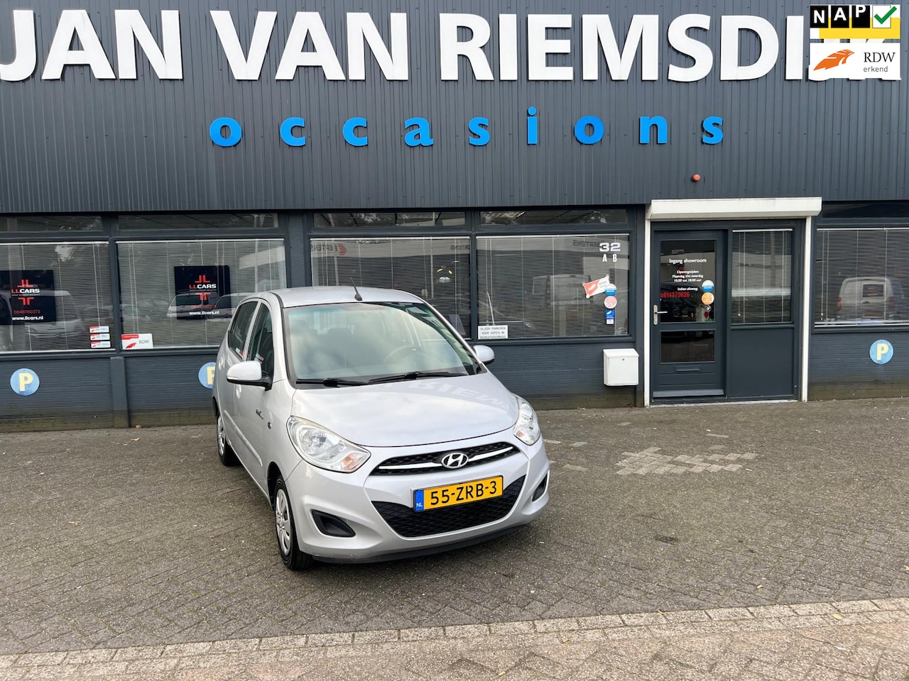 Hyundai i10 - 1.0 i-Vision 2013 85640 KM NAP EN APK AIRCO 4995 EU - AutoWereld.nl