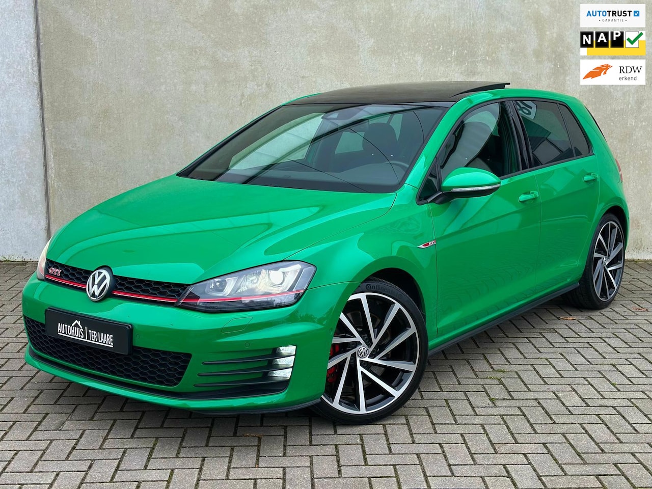 Volkswagen Golf - 2.0 TSI GTI Performance Pano DSG Uniek! 19'' Garantie - AutoWereld.nl