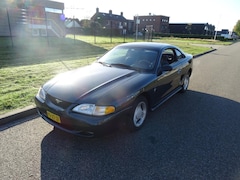 Ford Mustang - USA 3.8 Coupé