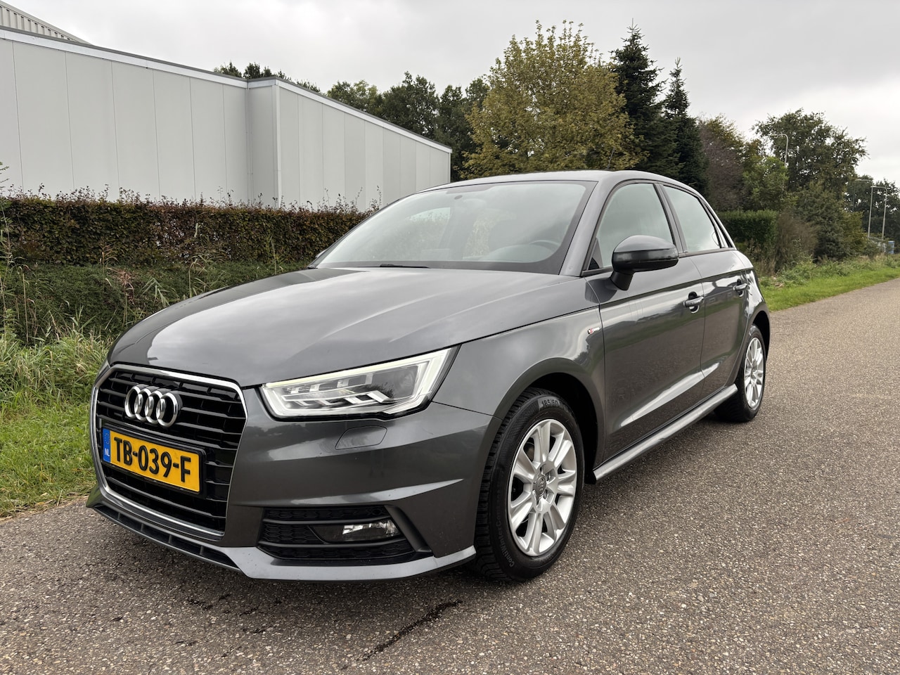 Audi A1 Sportback - 1.0 TFSI Advance Sport / NAVI / S-LINE / CRUISE - AutoWereld.nl