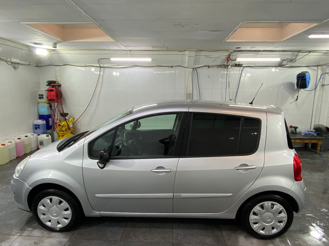 Renault Grand Modus - 1.6-16V AUTOMAAT Airco Cruise PDC LMV Dealer OH! - AutoWereld.nl