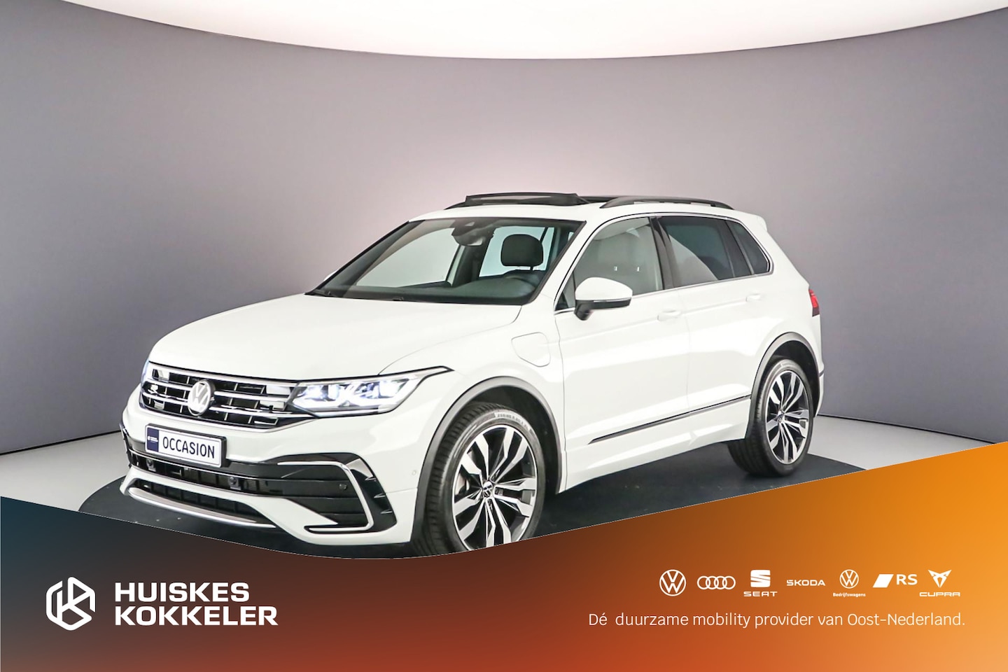 Volkswagen Tiguan - R-Line Business 1.4 TSI eHybrid 245pk DSG Automaat Trekhaak, Panoramadak, Elektrische acht - AutoWereld.nl