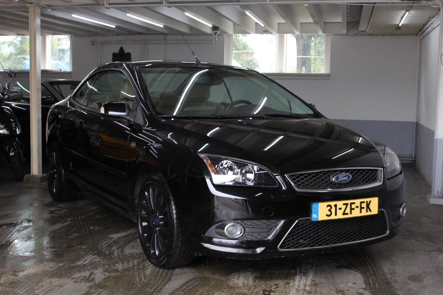 Ford Focus Coupé-Cabriolet - 1.6-16V Titanium 1.6-16V Titanium - AutoWereld.nl