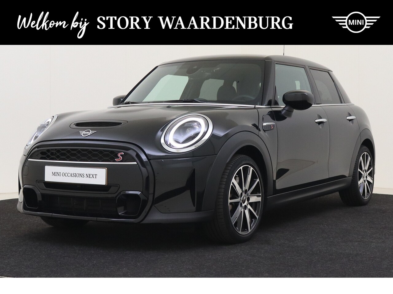 MINI Cooper S - Hatchback Classic Automaat / Sportstoelen / Stoelverwarming / Achteruitrijcamera / LED / P - AutoWereld.nl