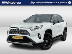 Toyota RAV4 - 2.5 Hybrid AWD Executive | 19" Velgen | Navigatie | 360 Camera | 1650kg Trekgewicht | Rijk