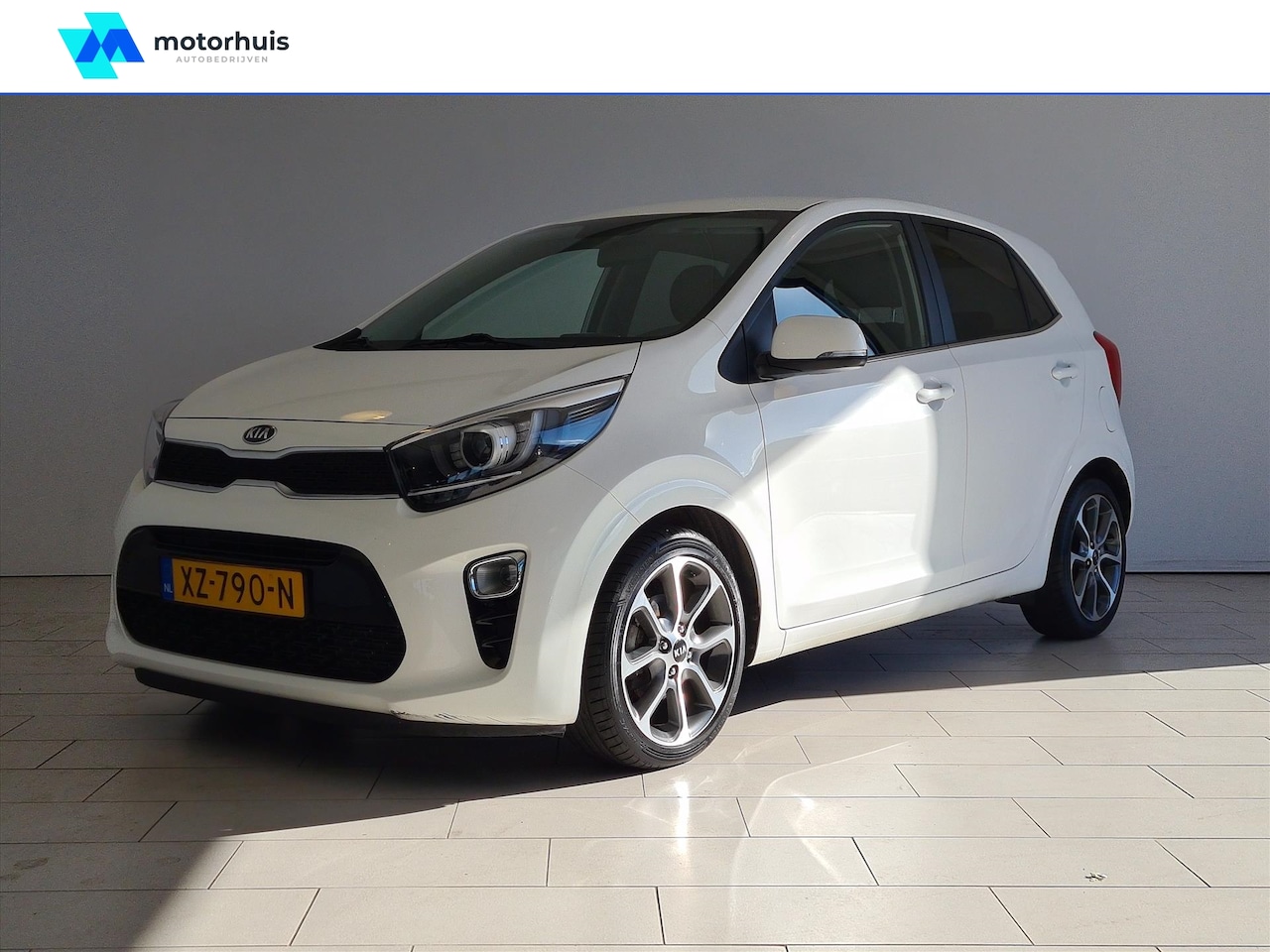 Kia Picanto - 1.0 MPi 67pk 4-zits Design Edition fLMV NAVI CAMERA APPLE CARPLAY - AutoWereld.nl