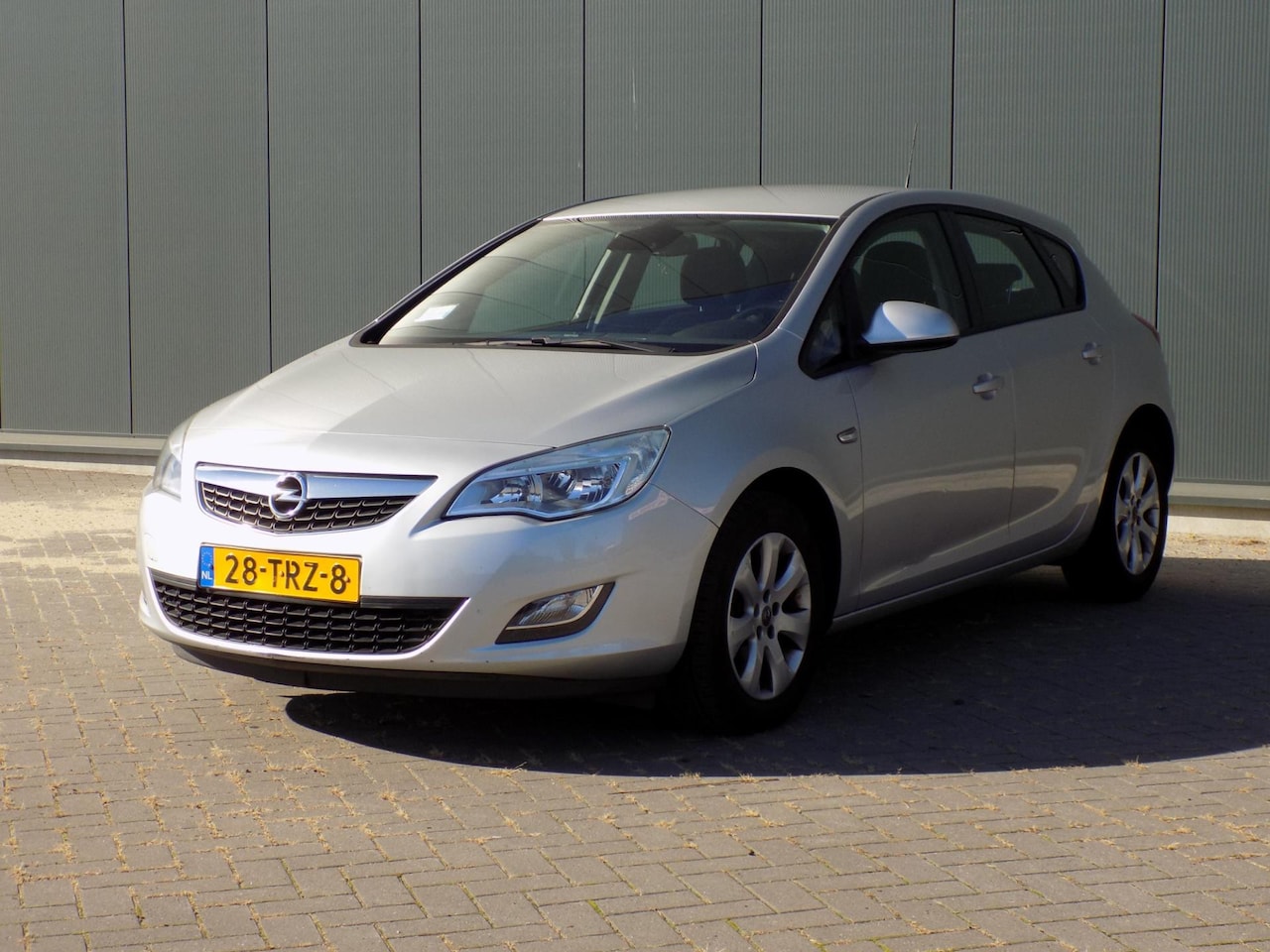 Opel Astra - 1.4 Edition Lage Km Stand - AutoWereld.nl