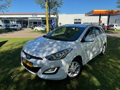 Hyundai i30 Wagon - 1.6 GDI i-Vision NAVIGATIE TREKHAAK APK 5-25