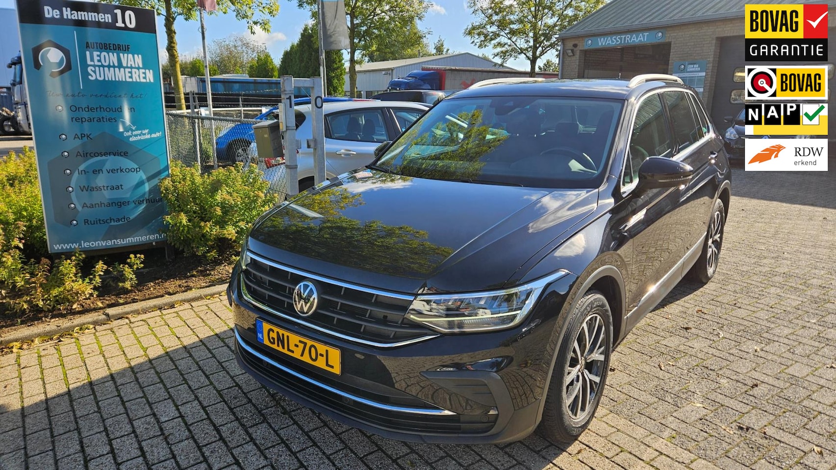 Volkswagen Tiguan - 1.5 TSI Life Business Automaat-ACC-Navigatie-Camera-virtualCockpit-Stoel Stuurverwarming-A - AutoWereld.nl