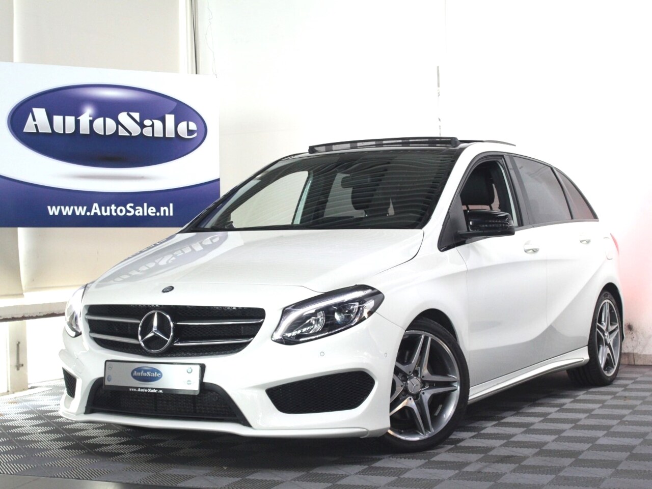 Mercedes-Benz B-klasse - 220 4Matic AMG AUT 2eEIG PANO LEDER NAV CAMERA STOELVW '16 - AutoWereld.nl