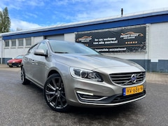 Volvo V60 - 2.4 D6 Twin Engine Summum|VOL OPTIE |