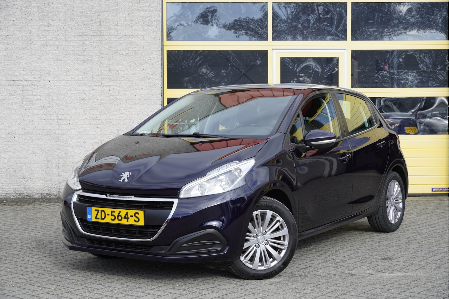 Peugeot 208 - 1.2 PureTech 5drs Active BJ2019 Lmv 16" | Led | Navi | Airco | Cruise control | Getint gla - AutoWereld.nl