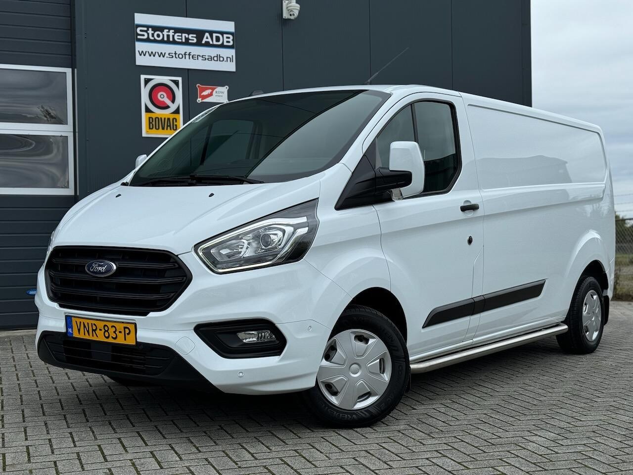 Ford Transit Custom - 300 2.0 EcoBlue L2H1 Trend | Camera | DAB+ | Bluetooth | Cruise | PDC | Airco | Sidebars | - AutoWereld.nl