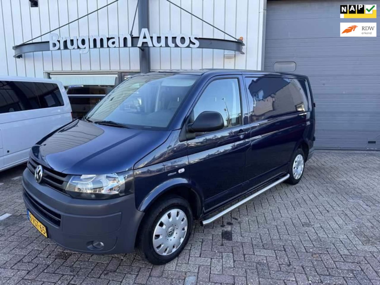 Volkswagen Transporter - 2.0 TDI L1H1 T800 DC Trendline 2.0 TDI L1H1 T800 DC Trendline - AutoWereld.nl