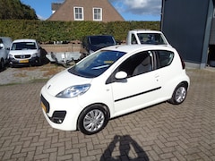 Peugeot 107 - 1.0 Première Airco, Audio, Nieuwe Koppeling Nieuwe APK