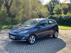 Ford Fiesta - 1.25 Titanium 82PK I STOELVERW. I VOORUITVERW I NWE APK