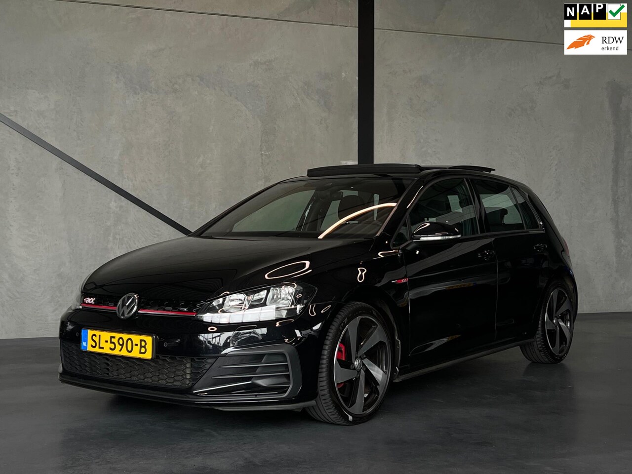 Volkswagen Golf - 2.0 GTI Performance, Pano, ACC, DAB+, Helix Sound - AutoWereld.nl