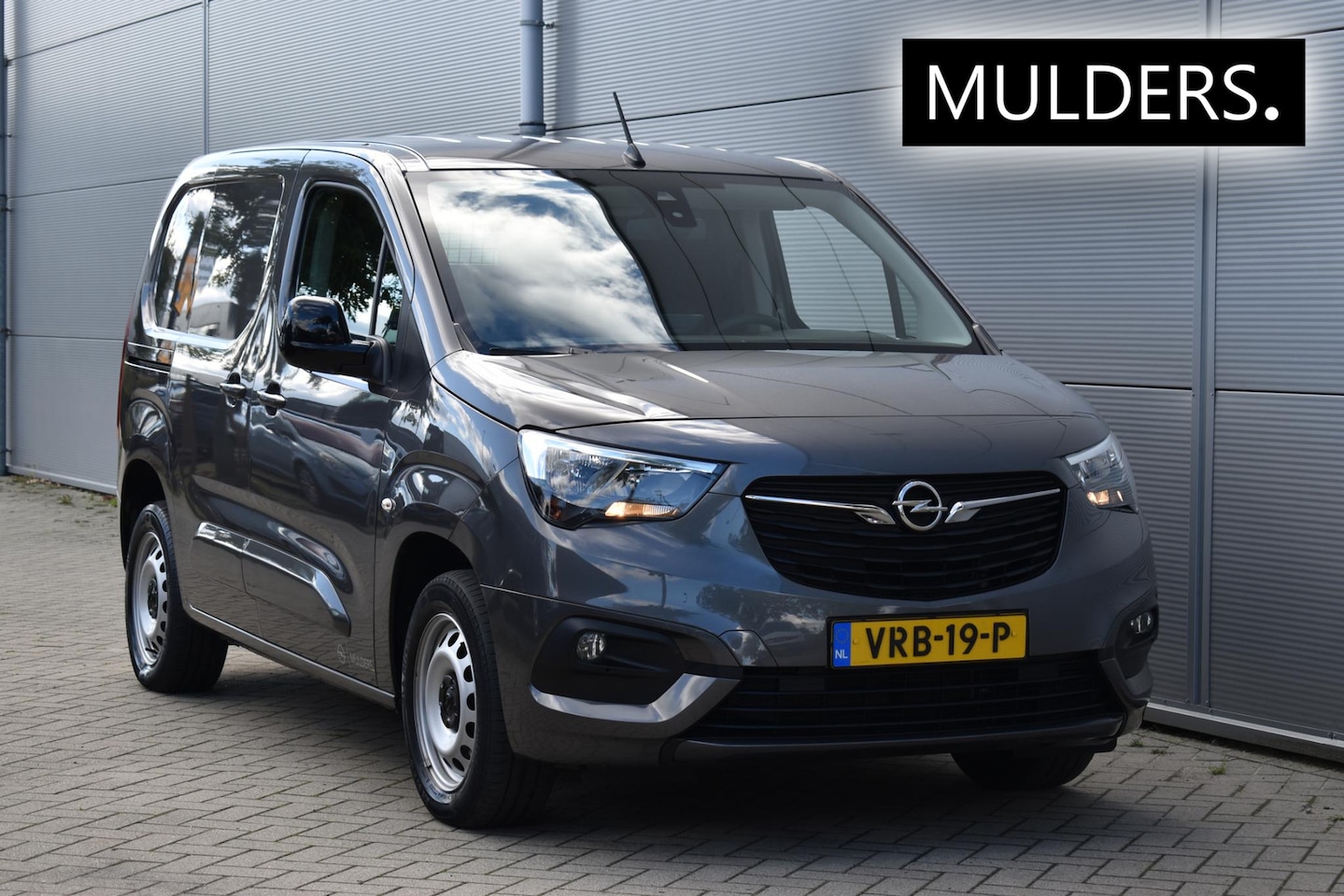 Opel Combo - 1.5D L1H1 Edition / trekhaak / navi / pdc / 2x schuifdeur - AutoWereld.nl