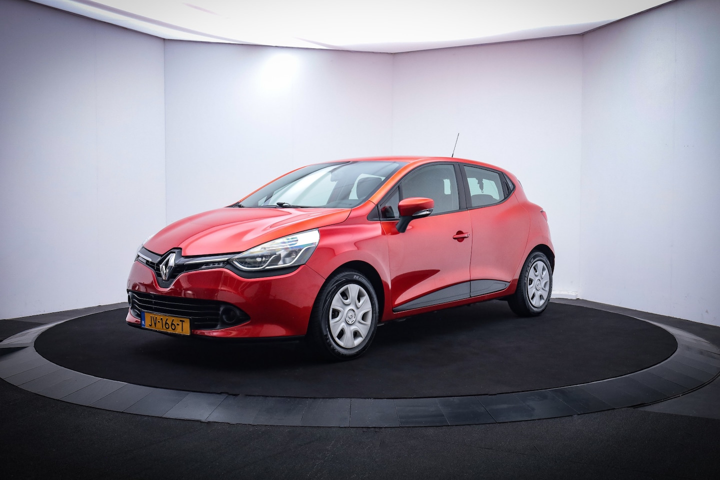 Renault Clio - 0.9TCe Expression NAVI/AIRCO/CRUISE/DAB/BLUETOOTH/PDC - AutoWereld.nl