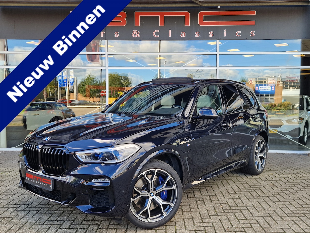 BMW X5 - xDrive45e M-Sport Panorama HUD HK Comfortstoelen 360cam Trekhaak - AutoWereld.nl