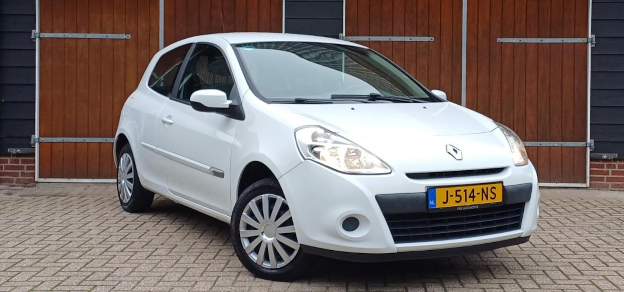 Renault Clio - 1.2 Authentique 1.2 Authentique, Nieuwe APK, Distributie gedaan, Airco - AutoWereld.nl