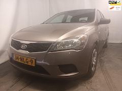 Kia Cee'd - 1.4 CVVT X-pect - Linker Zijschade