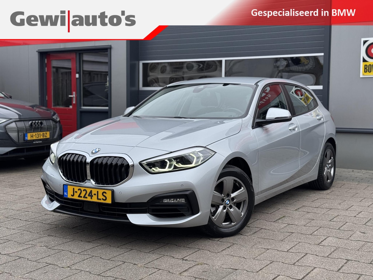 BMW 1-serie - 118i Executive Edition Adap.Cruise - AutoWereld.nl