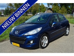 Peugeot 207 - 1.6 VTi Première | 5 Drs | Navigatie | Clima | Cruise | PDC | Afn. Trekhaak. VERKOOP TELEF