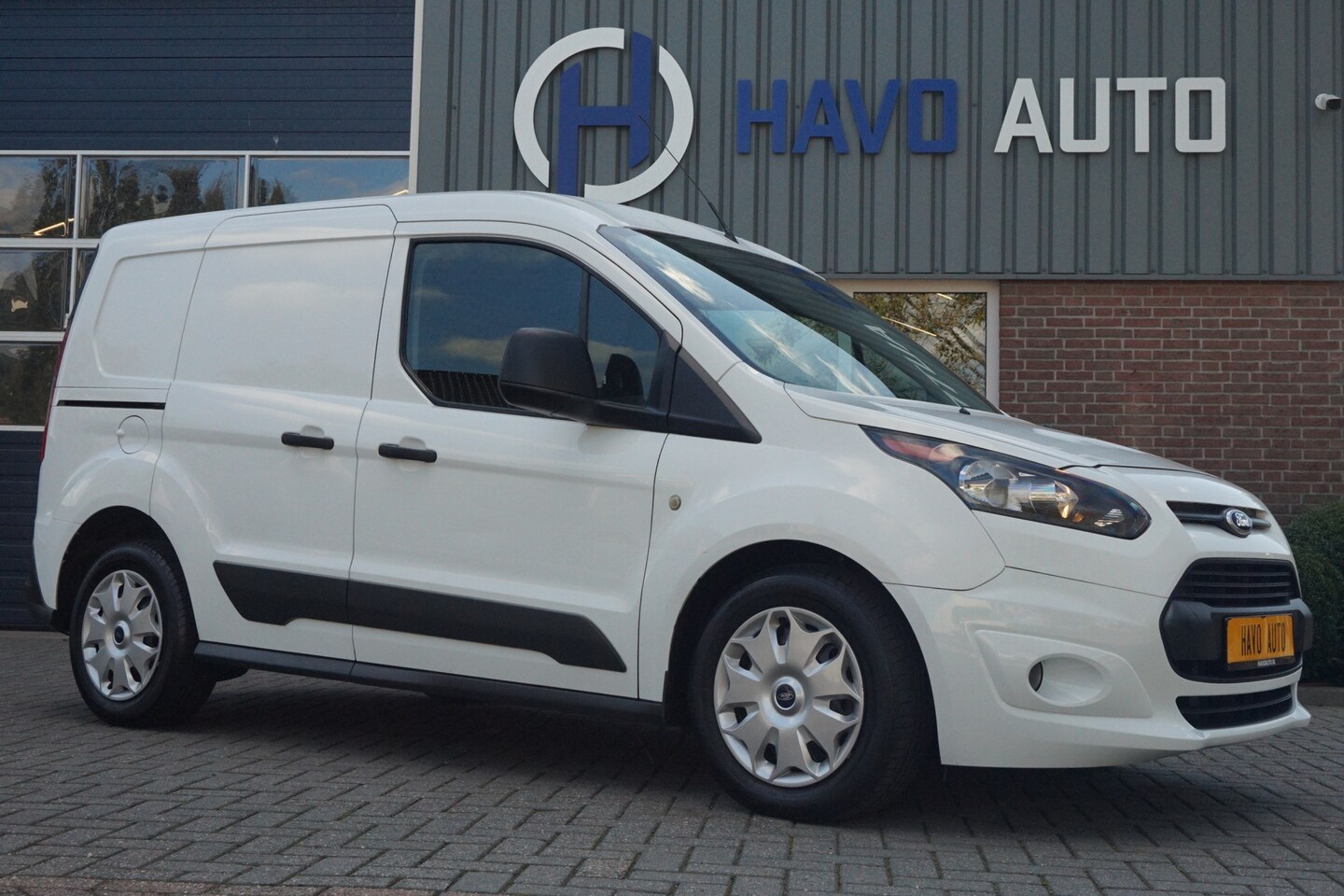 Ford Transit Connect - 1.0 Benzine Trend, AIRCO, 3-ZITS, BTW-VRIJ / MARGE - AutoWereld.nl