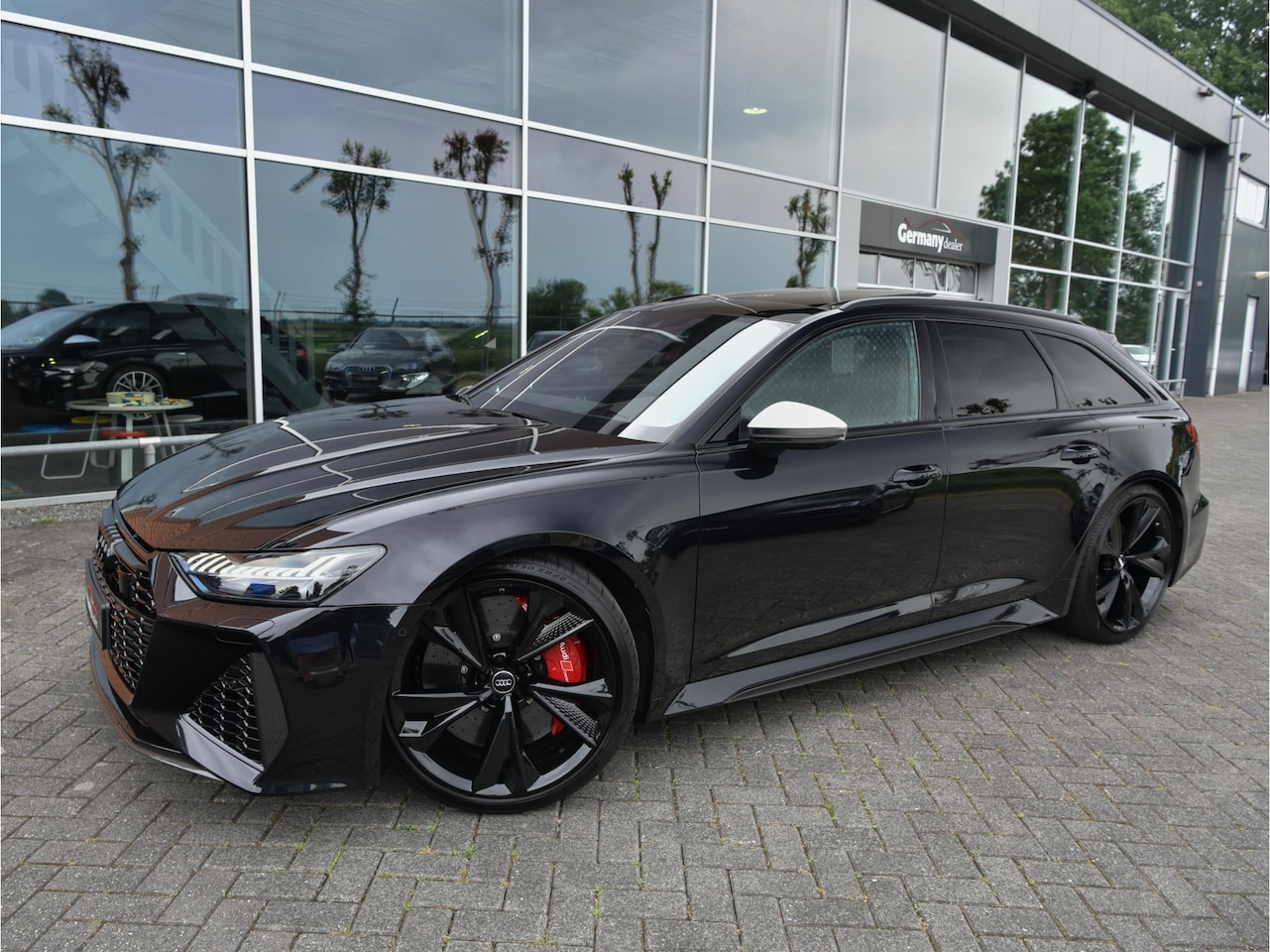 Audi RS6 - 4.0TFSI 600pk Quattro Keramiek Carbon B&O High-End Softcl Nachtz TV Laser Standk VOL!! - AutoWereld.nl