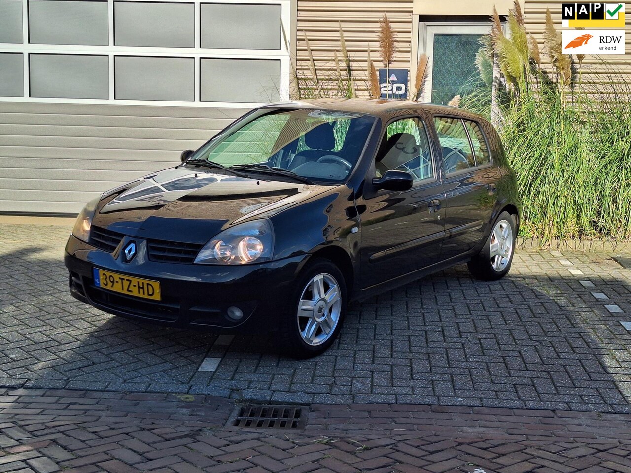 Renault Clio - 1.2-16V Campus | Airco | Zeer lage kilometer stand | - AutoWereld.nl