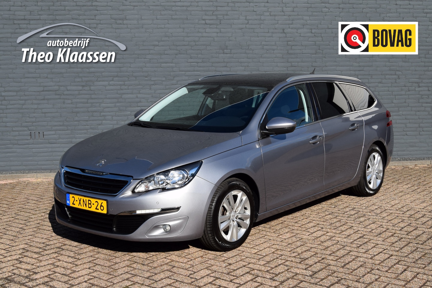 Peugeot 308 SW - 1.2 e-THP Blue Lease Executive Automaat Panoramadak 69.000km NAP - AutoWereld.nl