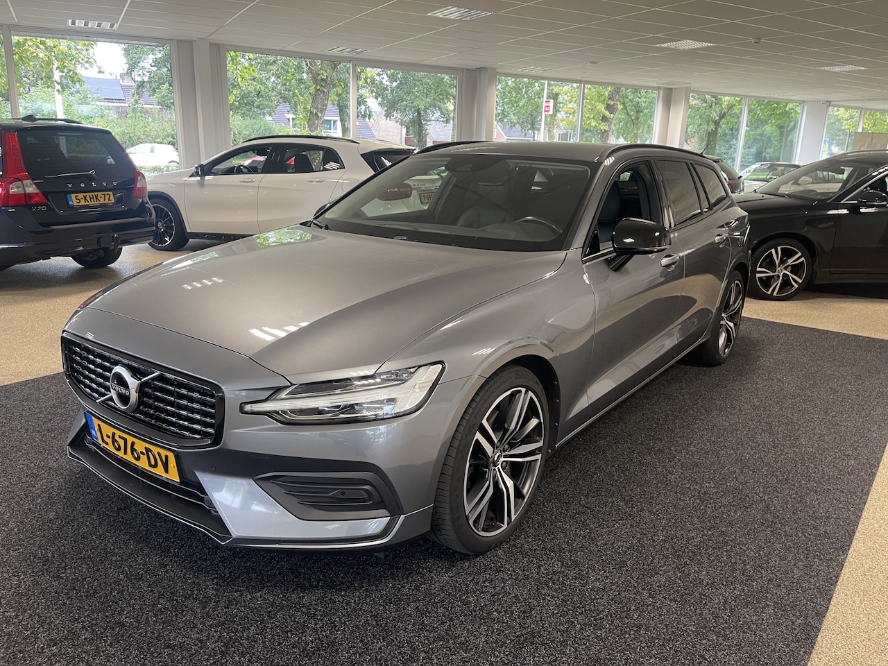 Volvo V60 - 2.0 B3 Momentum Advantage 2.0 B3 Momentum Advantage - AutoWereld.nl