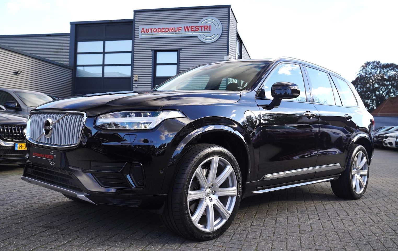 Volvo XC90 - 2.0 T8 Twin Engine AWD Inscription | Panorama | Trekhaak | Camera | Luxe Leder | Harman/Ka - AutoWereld.nl