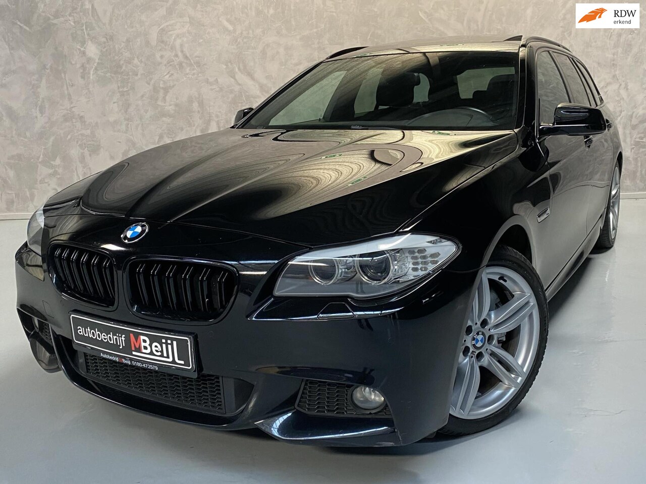 BMW 5-serie Touring - 525xd High Executive / M-Pakket /Pano /Navi /Gr Navi - AutoWereld.nl