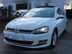 Volkswagen Golf - 1.4 TSI Highline Pano ACC Leer LED Nette Auto