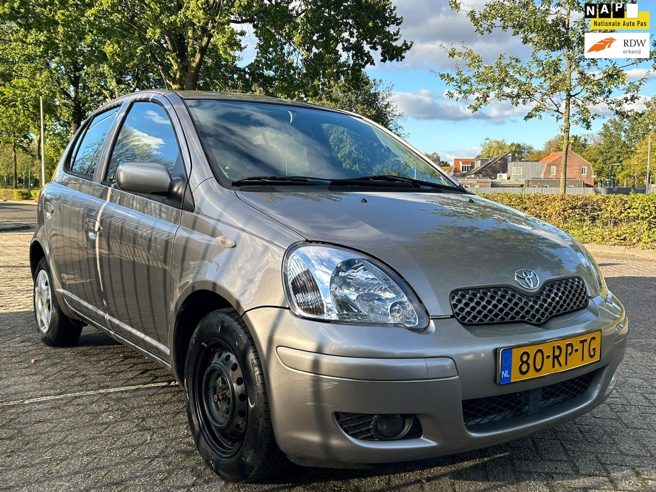 Toyota Yaris - 1.0 VVT-i S-Line MMT Automaat 1e eigenaar dealer onderhouden airco cv op afs elektrische r - AutoWereld.nl