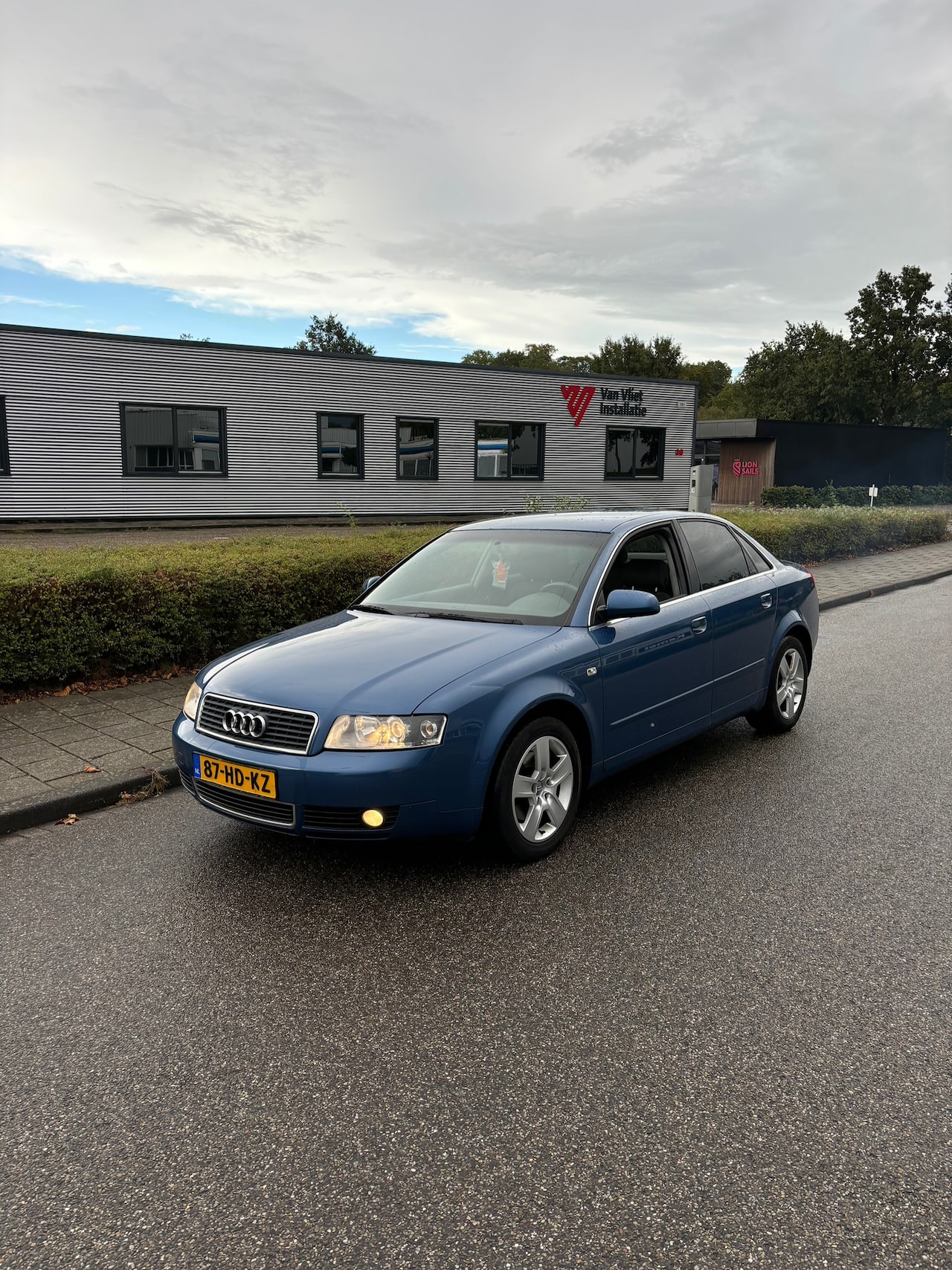 Audi A4 Limousine - 1.8 Turbo Exclusive ''AUTO LOOPT SOMS NIET LEKKER'' - AutoWereld.nl