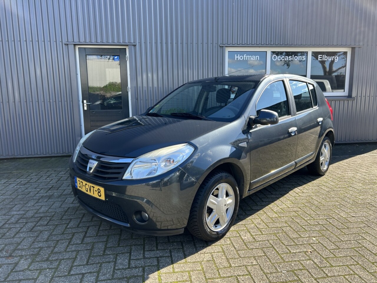 Dacia Sandero - 1.4 Lauréate Airco Nieuwe APK 11-2025! - AutoWereld.nl