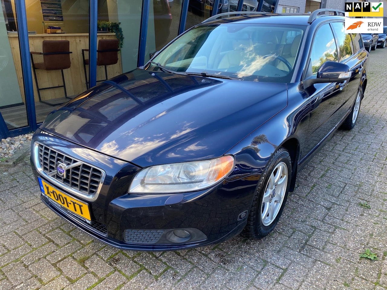 Volvo V70 - 2.0 Momentum Youngtimer - AutoWereld.nl