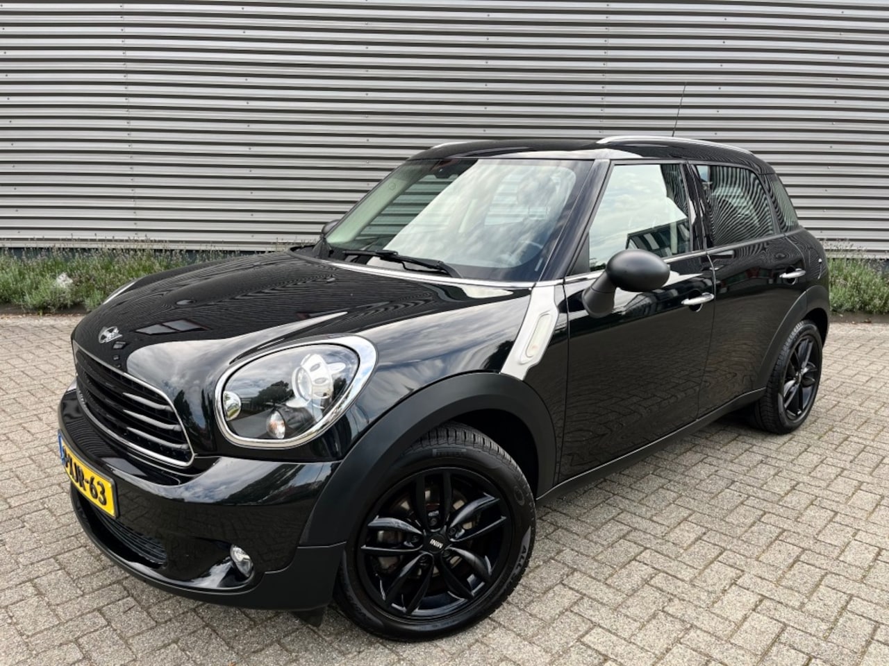 MINI Countryman - 1.6 Knockout Navi 17'LM Parkeersensoren Cruise Xenon ORG NL - AutoWereld.nl