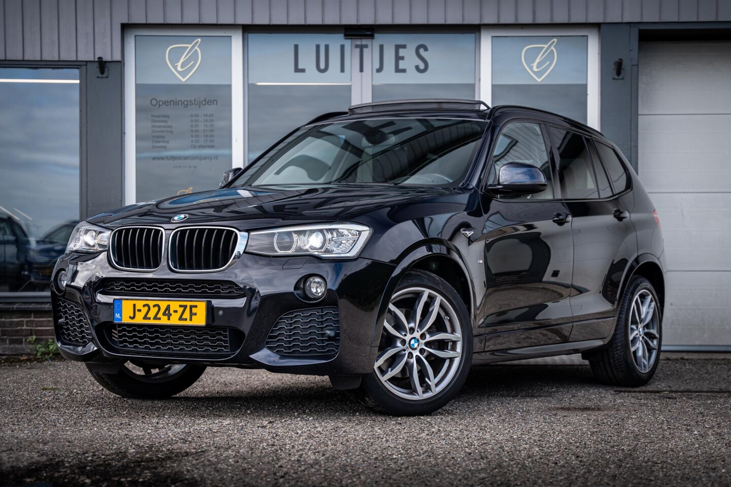 BMW X3 - XDrive20i High-Executive M-Sport Pano-dak T.haak Camera Elek.achterklep I 1e-eig. - AutoWereld.nl