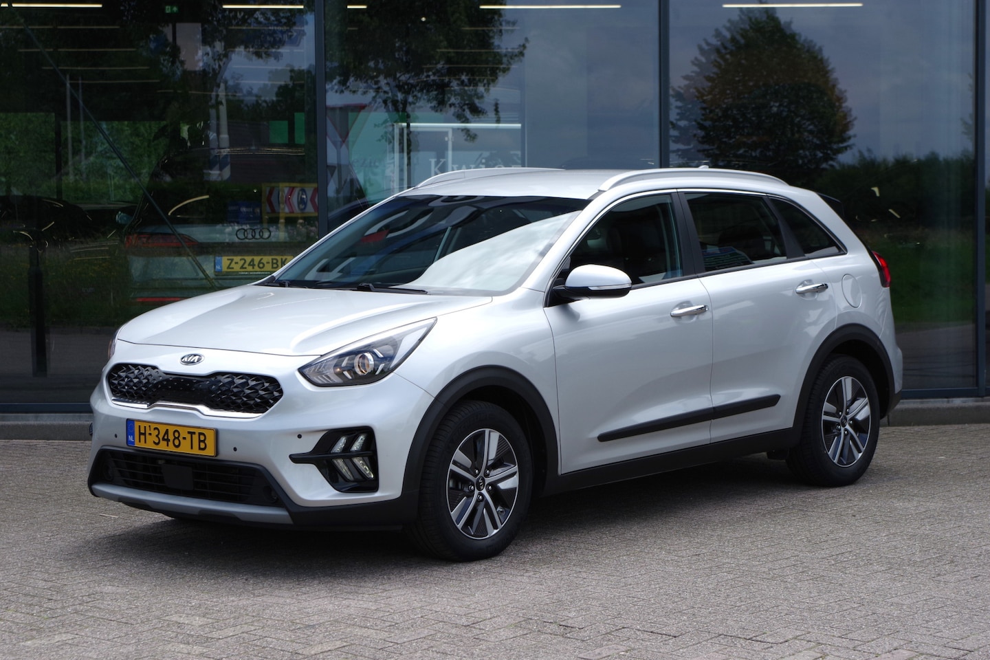 Kia Niro - 1.6 GDi Hybrid DynamicLine 1.6 GDi Hybrid DynamicLine, Navigatie. Adap. Cruise Control, CarPlay, Camera, CarPlay - AutoWereld.nl