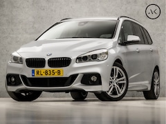 BMW 2-serie Gran Tourer - 220i M Sport High Executive 192Pk Automaat (GROOT NAVI, M PAKKET, LEDEREN SPORTSTOELEN, ST