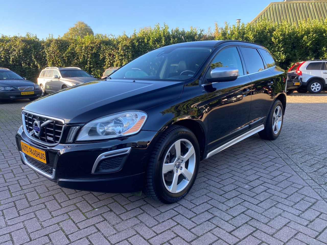 Volvo XC60 - 2.0T R-Design NETTO €15.247,- - AutoWereld.nl