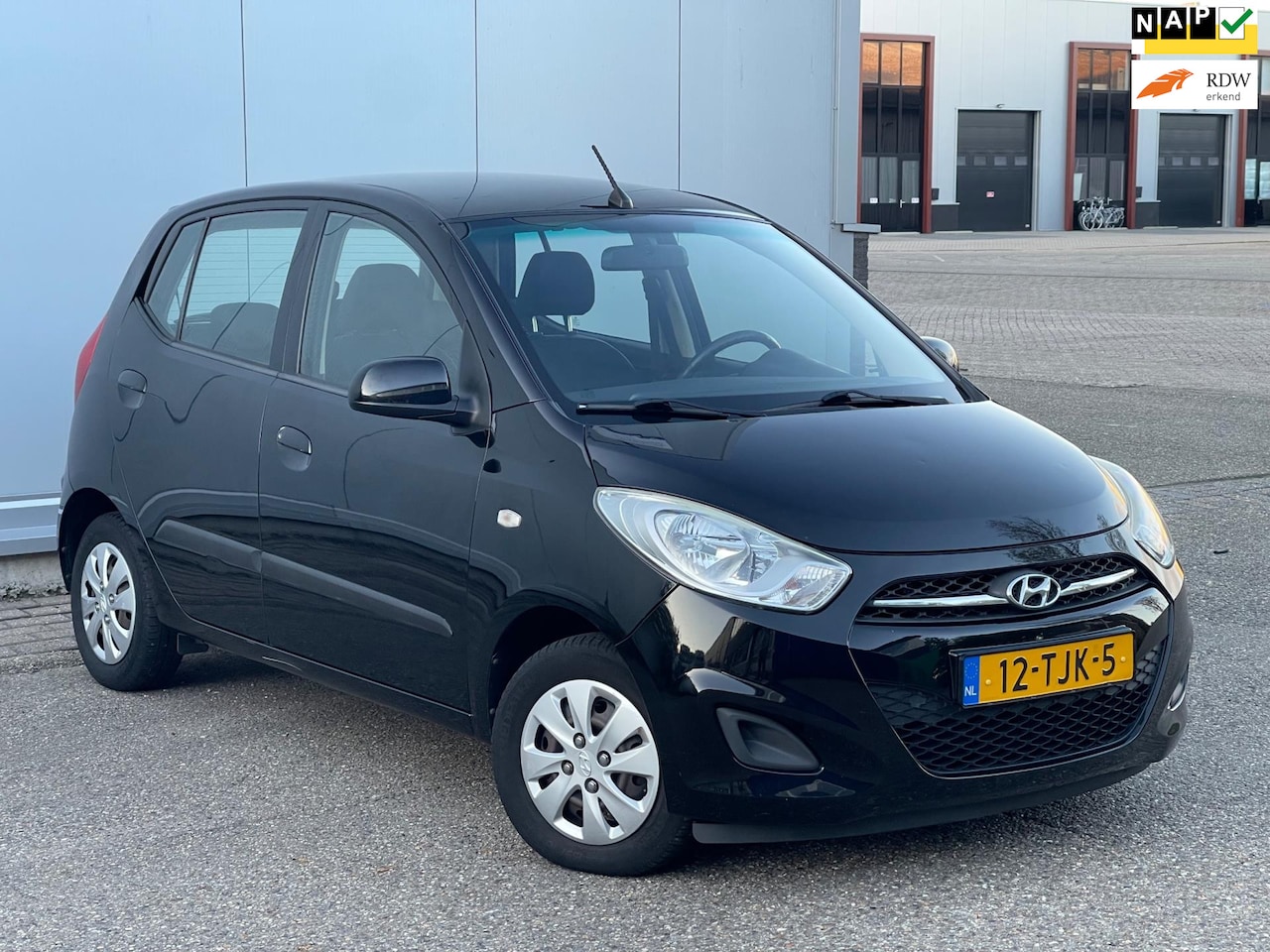 Hyundai i10 - 1.1 i-Drive Cool Airco/Elekt Ramen/Nap/Boekjes - AutoWereld.nl