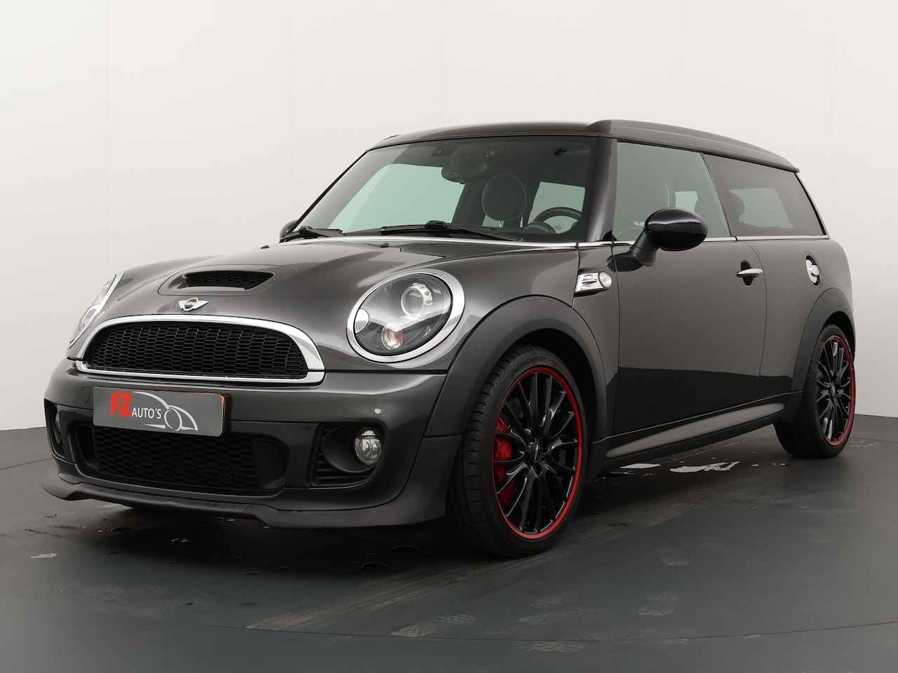 MINI Clubman - 1.6 John Cooper Works Chili | L.M Velgen | Airco|Panoramadak - AutoWereld.nl