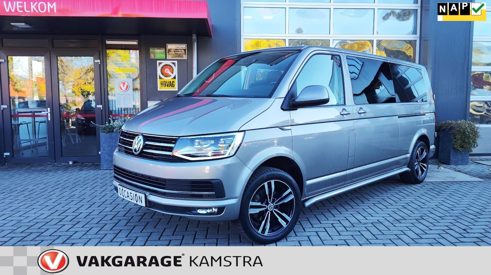 Volkswagen Transporter - 2.0 TDI L2H1 4M Highl. DSG/Cam/LED/Navi - AutoWereld.nl