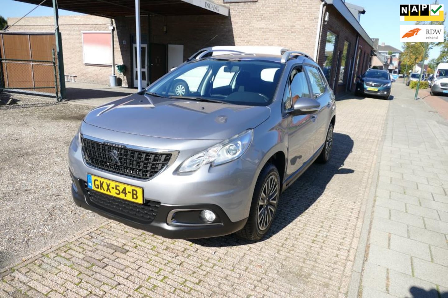 Peugeot 2008 - 1.2 PureTech Active 1.2 PureTech Active - AutoWereld.nl