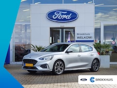 Ford Focus - 1.0 125PK ST-Line Navigatie | 18 inch velgen | Camera | Cruise | Winterpakket